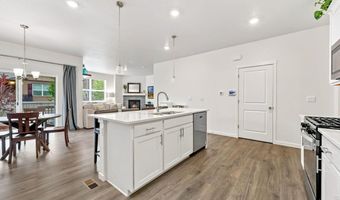 1080 Clara View Dr, Berthoud, CO 80513