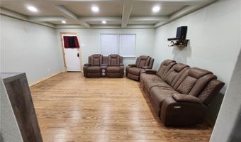 302 King Ave, Agua Dulce, TX 78330