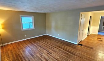 1208 Westshore Dr, Ashtabula, OH 44004