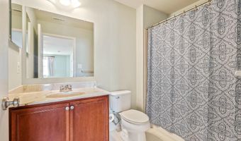 22985 WEYBRIDGE Sq, Ashburn, VA 20148