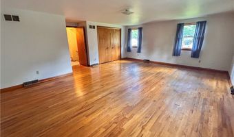 100 Chadwick Ln, Austintown, OH 44515