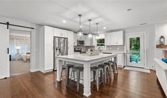 204 Cold Creek Dr, Alpharetta, GA 30009