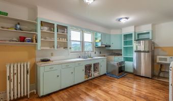 286 Carter St, Barnet, VT 05821