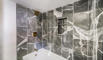 702 13th St, Altavista, VA 24517