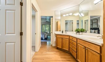 1544 Newport Creek Dr, Ann Arbor, MI 48103