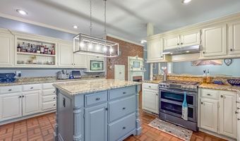 2107 Hughes St, Bainbridge, GA 39819