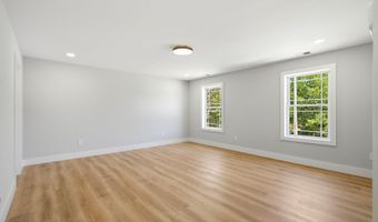 125 Pennsylvania Ave, Barnegat, NJ 08005