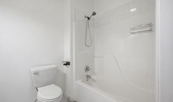 202 Walnut St, Anderson, MO 64831