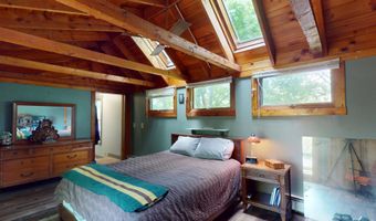 19 Russell St, Bangor, ME 04401
