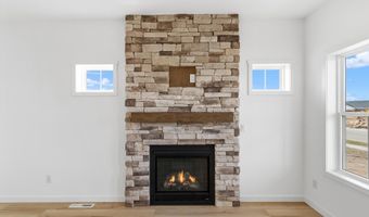 610 Clemens Dr, Arlington, WI 53911