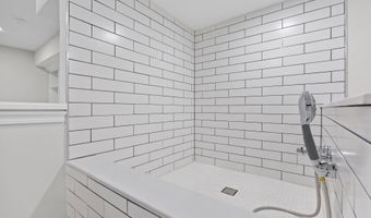 5610 SHADE TREE Ln, Alexandria, VA 22310