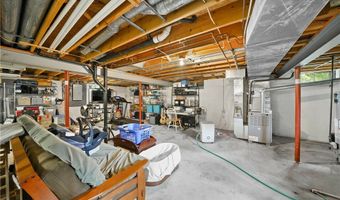 205 IRONWOOD Cir, Aurora, OH 44202