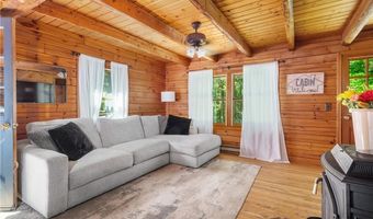 450 Franklin Rd, Coventry, RI 02816