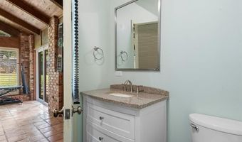 2318 Dorchester Dr, Bartlesville, OK 74006