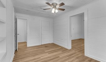 411 S Hutchinson Ave, Adel, GA 31620