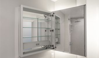 987 Queen St 2308, Honolulu, HI 96814