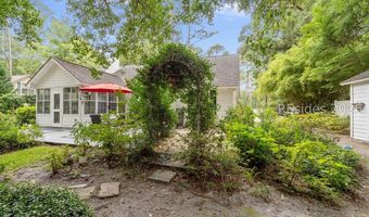 60 Thomas Sumter St, Beaufort, SC 29907