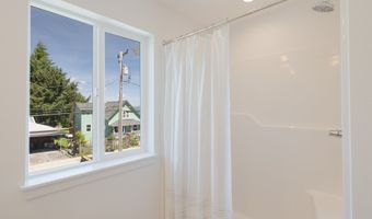 4675 Cedar St, Astoria, OR 97103
