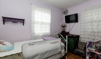 40 Dockage Rd, Bayville, NJ 08721