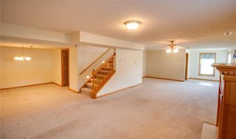 101 Serenity Dr, Alton, IL 62002