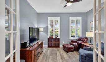 5610 GOLDEN ISLES Dr, Apollo Beach, FL 33572