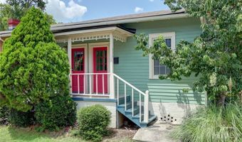 536 E Gordon Ln, Savannah, GA 31401