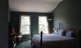 1900 Waverly Ln, Algonquin, IL 60102