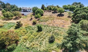 1864 Winterwarm Dr, Fallbrook, CA 92028
