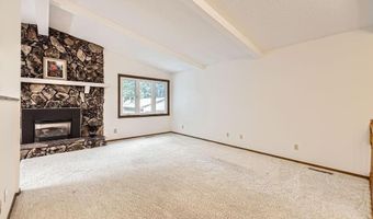 211 Mckinley St, Anoka, MN 55303