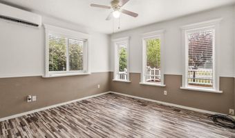 409 PACIFIC Ave, Brookings, OR 97415