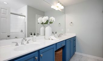 979 Branch Line Ln, Apex, NC 27502