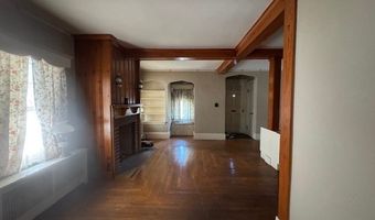 1002 Charles St, North Providence, RI 02904