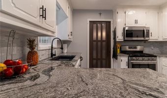 204 Queensbury Ct, Acworth, GA 30102