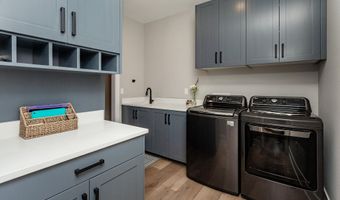 652 Xanadu Pl, Ames, IA 50014