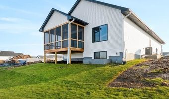 789 Clover Hill Dr, North Liberty, IA 52317