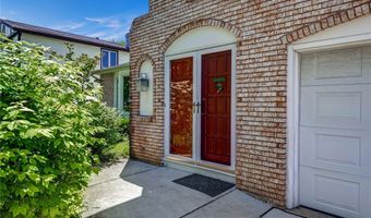 172 Shetland Dr, Amherst, NY 14221