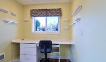 5185 Main St, Bay City, OR 97107