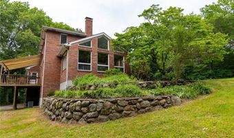 20 Lincoln Dr, North Smithfield, RI 02896