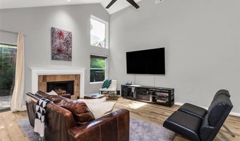 14902 Le Grande Dr, Addison, TX 75001