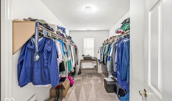 414 Winterwood Dr, Avon, IN 46123