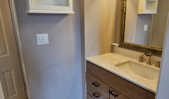 228 E WASHINGTON St, Hagerstown, MD 21740