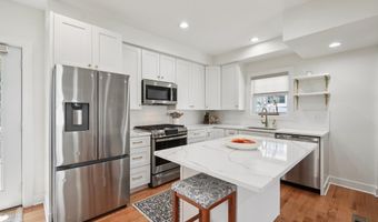 1804 N CLEVELAND St, Arlington, VA 22201