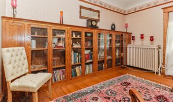 721 6th Ave E, Alexandria, MN 56308