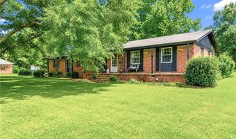 1789 HOLMAN St, Alexander City, AL 35010