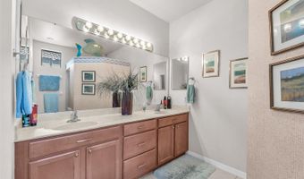 321 SILVER FALLS Dr, Apollo Beach, FL 33572