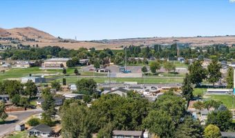 1209 11th St, Benton City, WA 99320