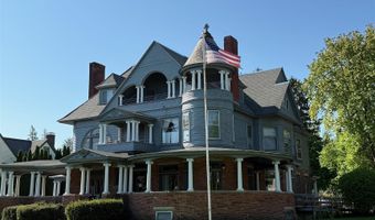126 Elm St, Bennington, VT 05201