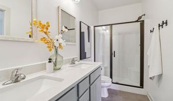 3304 NW 13th St, Ankeny, IA 50023