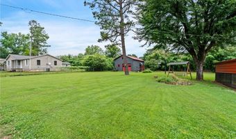 803 8th St, Barling, AR 72923