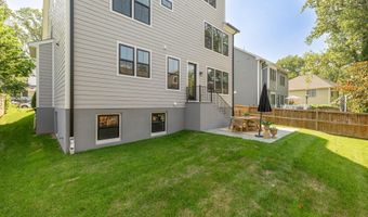 8613 MELWOOD Rd, Bethesda, MD 20817